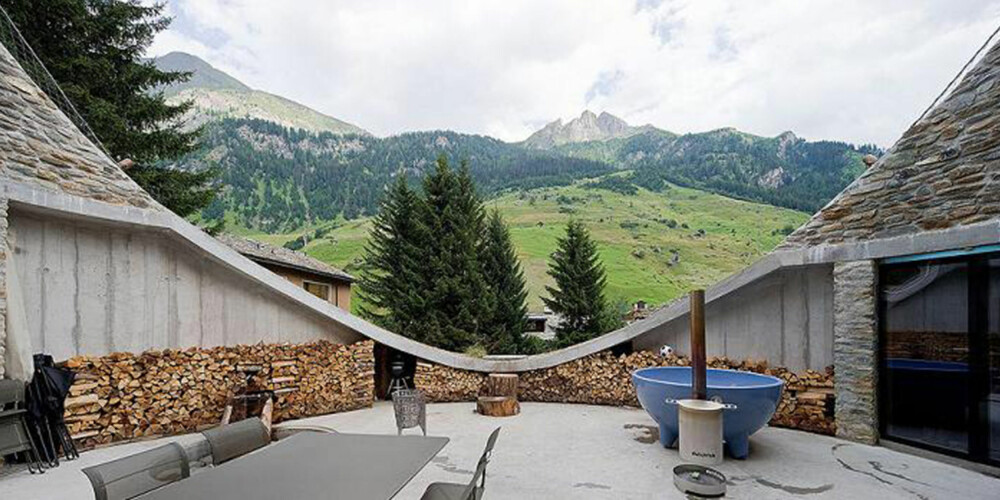 UTSIKT: Spektakulær Alpa-utsikt fra denne boligen.