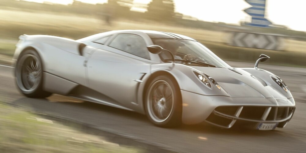 RASK: Toppfart: 380 km/t. FOTO: James Lipman RASK: Toppfart: 380 km/t. FOTO: James Lipman