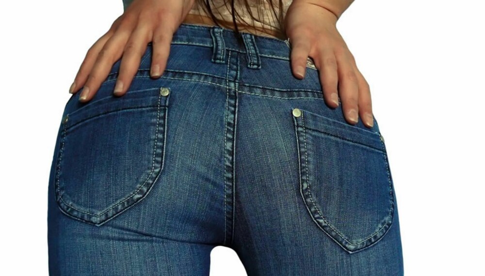 JEANSRUMPE: - Velg en jeans med høyt liv som rommer bakdelen og får løftet den opp. En stor rumpe bør også ha en jeans over seg med større lommer som sitter litt fra hverandre, sier Nicklas Schedin.