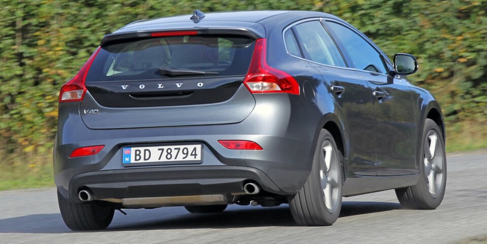 SJEFEN: Volvo V40 er den nye sikkerhetssjefen i klassen selv om Ford Focus følger V40 et stykke på vei i aktive sikkerhetssystemer.