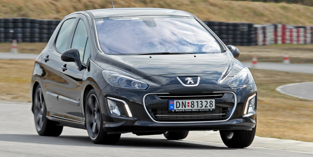 ULV I FÅREKLÆR: Peugeot har de beste ytelsene i denne testen. Foto: Petter Handeland ULV I FÅREKLÆR: Peugeot har de beste ytelsene i denne testen. Foto: Petter Handeland