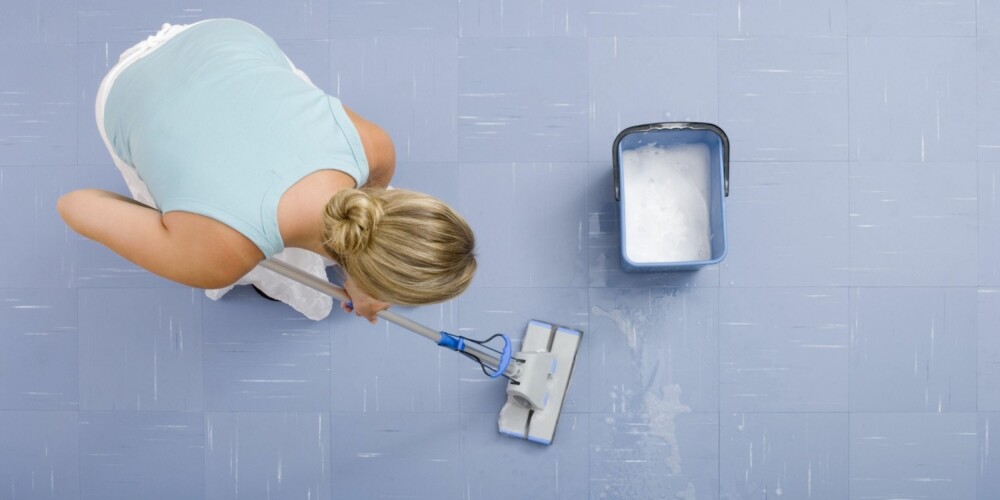 NYTTIG REDSKAP: Med mopp blir gulvvasken både enklere og mer effektiv
