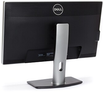 TRADISJONELL: Selv om Dell UltraSharp U2713H ikke er noen designperle, gjør den ikke akkurat skam på skrivebordet.