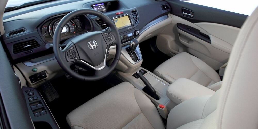 PLUSS FOR HONDA: Komfort, harmonisk kjørefølelse og størst bagasjerom. PLUSS FOR HONDA: Komfort, harmonisk kjørefølelse og størst bagasjerom.