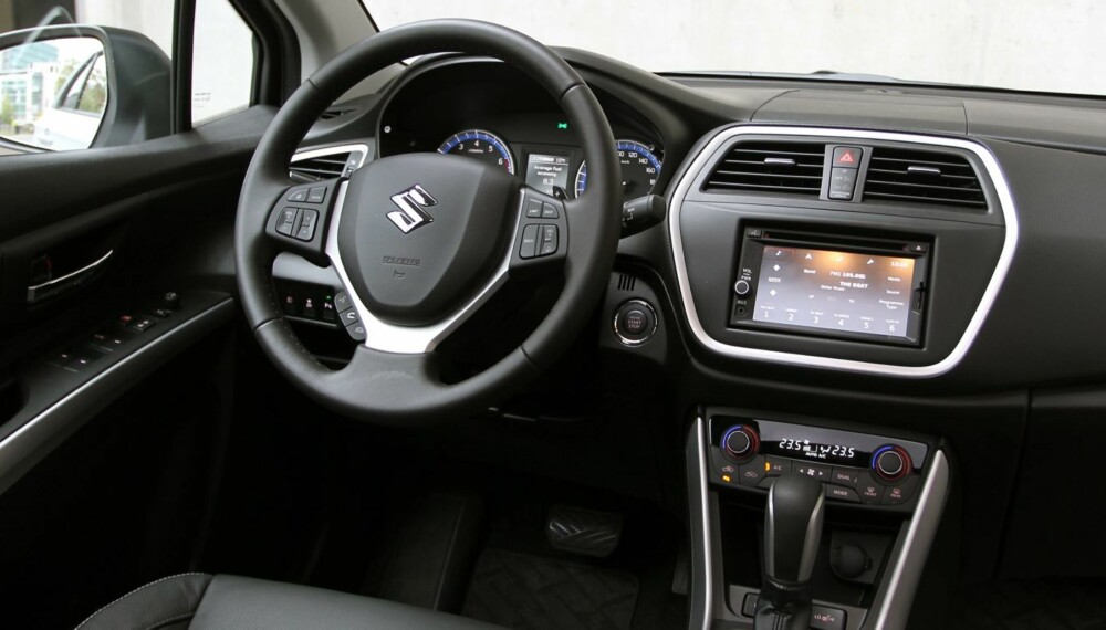 Suzuki SX4 S-Cross 1,6 CVT Allgrip test oktober 2013 Suzuki SX4 S-Cross 1,6 CVT Allgrip test oktober 2013