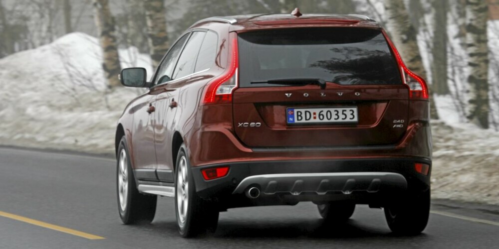 ELEGANT: Måten baklyktene er dratt oppover bilens hekk på er svært så elegant. Dette en Volvo som vekker oppmerksomhet, noe vi ikke har vært bortskjemt med tidligere. ELEGANT: Måten baklyktene er dratt oppover bilens hekk på er svært så elegant. Dette en Volvo som vekker oppmerksomhet, noe vi ikke har vært bortskjemt med tidligere.