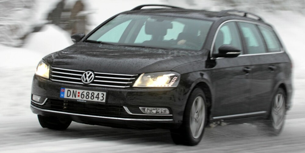KONSERVATIV: VW Passat 1,6 TDI BMT Business: VW Passat har den minste motoren, men gir mye bil for pengene i testet versjon. KONSERVATIV: VW Passat 1,6 TDI BMT Business: VW Passat har den minste motoren, men gir mye bil for pengene i testet versjon.