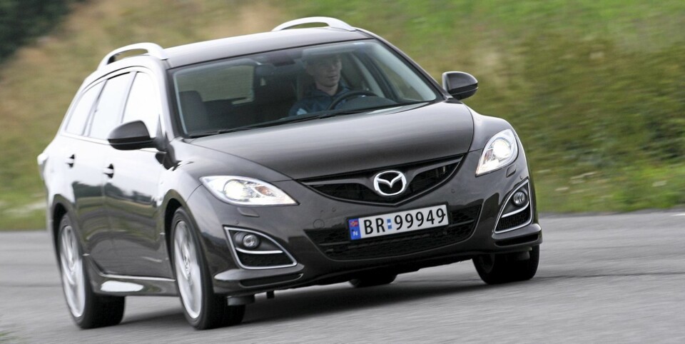 ANSIKTSLØFTNING: Ny grill og nye lykter viser at dette er siste versjon av Mazda 6.