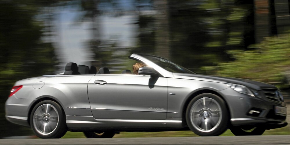 SEIG: Turbomotoren gir E-Cabriolet respektable ytelser, men kunne vært gjerrigere på forbruket. SEIG: Turbomotoren gir E-Cabriolet respektable ytelser, men kunne vært gjerrigere på forbruket.
