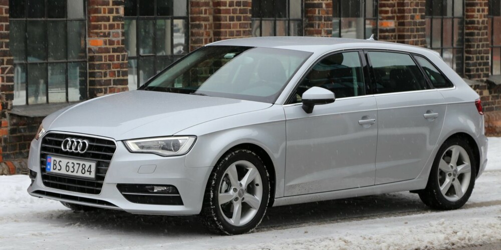 DYNAMISK: Sammenlignet med forgjengeren har A3 Sportback fått et mer dynamisk utseende. FOTO: Terje Bjørnsen DYNAMISK: Sammenlignet med forgjengeren har A3 Sportback fått et mer dynamisk utseende. FOTO: Terje Bjørnsen