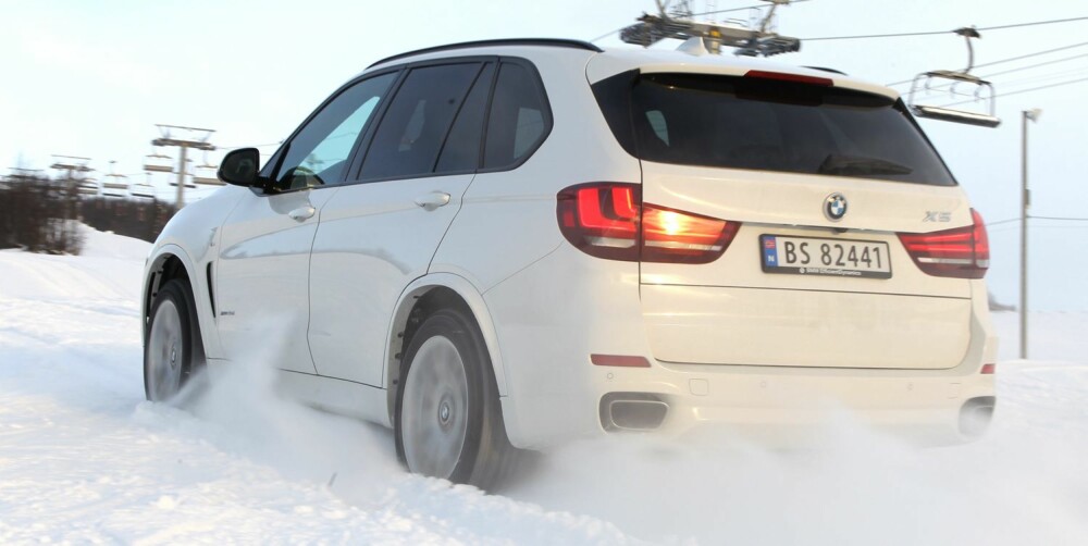KRAFTIG: Du vil neppe føle at det mangler krefter i en BMW X5 xDrive30d. 258 hk fra en treliters diesel er deilig. FOTO: Petter Handeland KRAFTIG: Du vil neppe føle at det mangler krefter i en BMW X5 xDrive30d. 258 hk fra en treliters diesel er deilig. FOTO: Petter Handeland