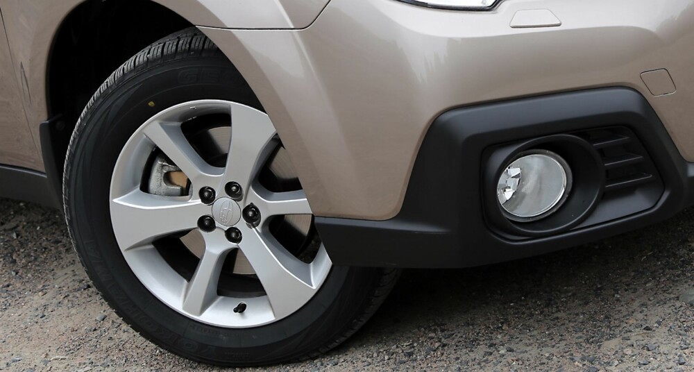 HØY: En av fordelene med Subaru Outback er ekstra bakkeklaring, uten at du må opp i en høy SUV.