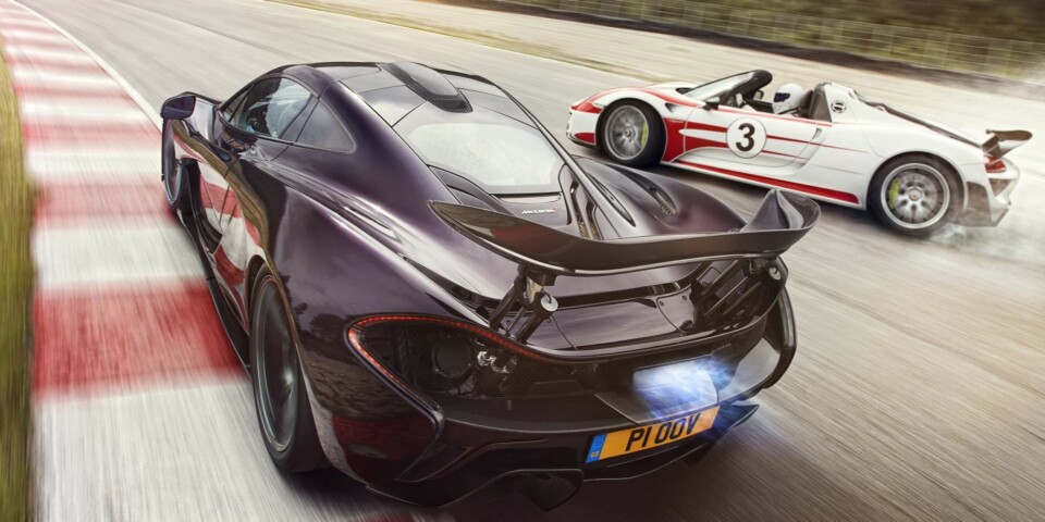 Superduellen: Porsche 918 Spyder mot McLaren P1