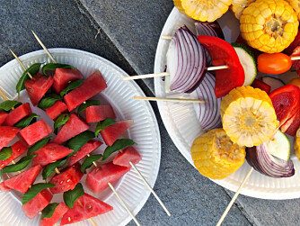 VANN I MUNN: Vannmelon er kanskje en av de friskeste fruktene om sommeren. Leskende er den og. VANN I MUNN: Vannmelon er kanskje en av de friskeste fruktene om sommeren. Leskende er den og.