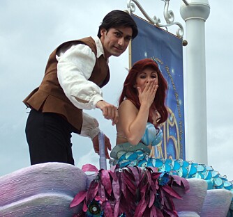 ARIEL: Havprinsessen som solgte stemmen sin for å få sin utkårede prins... ARIEL: Havprinsessen som solgte stemmen sin for å få sin utkårede prins...