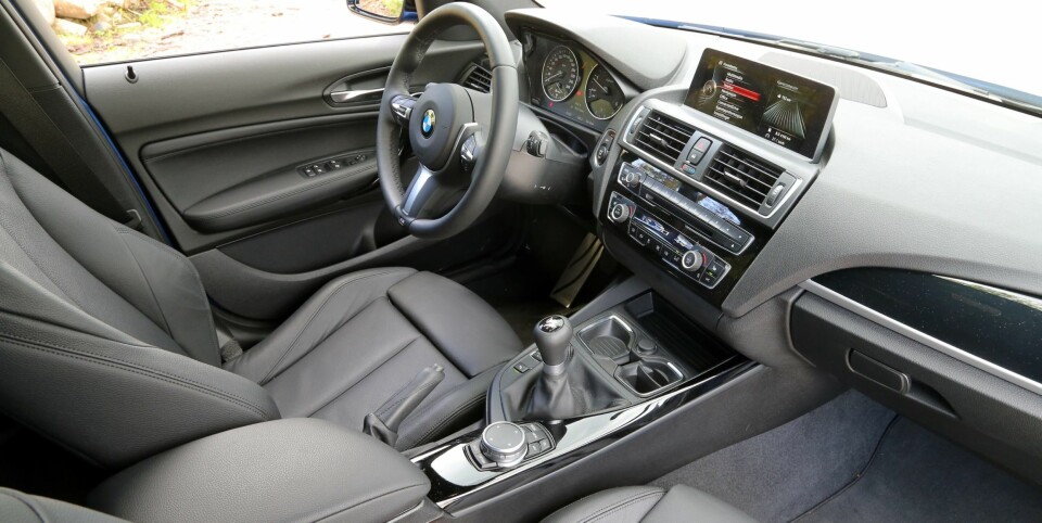 OPPGRADERT: Interiør og utstyrsnivå er løftet til nyeste BMW-standard.