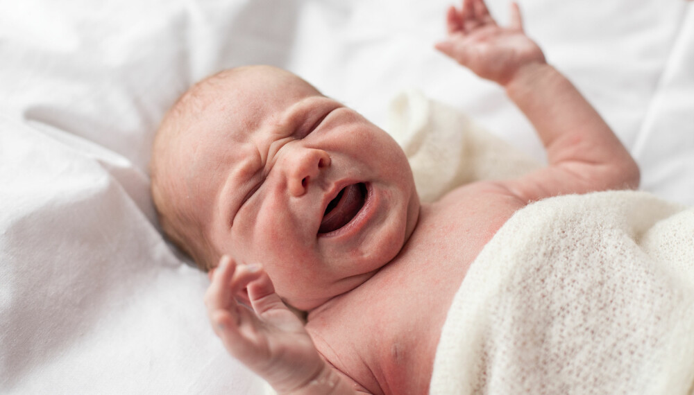 DÅRLIGE RÅD: Stol på magefølelsen og løft opp den gråtende babyen din. Han blir garantert ikke bortskjemt av det. 
Illustrasjonsfoto: Colourbox