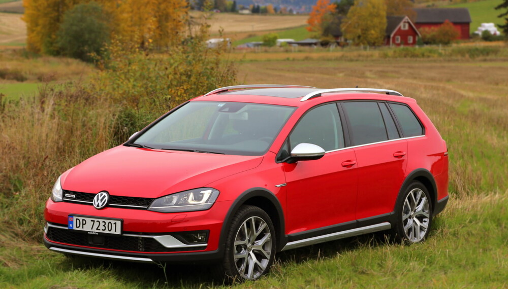 PÅ JORDET: VW Golf Alltrack er en hyggelig bil, men neppe verdt over halvmillionen. PÅ JORDET: VW Golf Alltrack er en hyggelig bil, men neppe verdt over halvmillionen.