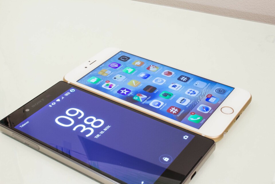 TO STORE: Både Sony Xperia Z5 Premium og iPHone 6s Plus er svære mobiler, men Z5 Premium er noen millimeter kortere.