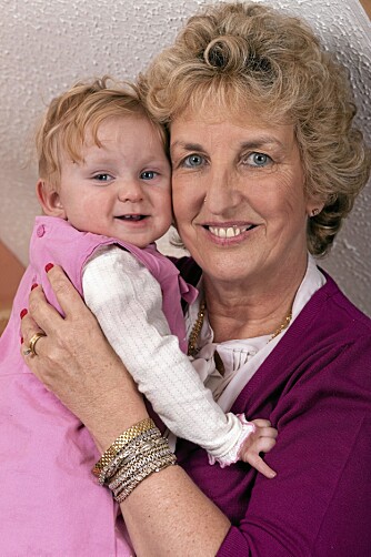 FEIL:- Det er sant at man bare lærer av sine egne feil, og min feil var at jeg ikke fikk Freya tidligere, sier Susan Tollefsen (61). Her med datteren i 2009. FEIL:- Det er sant at man bare lærer av sine egne feil, og min feil var at jeg ikke fikk Freya tidligere, sier Susan Tollefsen (61). Her med datteren i 2009.
