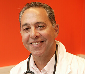 SØTNINGSGUIDEN: Dr. Fedon Lindberg guider oss gjennom jungelen av søtstoffer, deres positive og negative egenskaper og hvordan de ulike søtningsstoffene påvirker blodsukkeret. SØTNINGSGUIDEN: Dr. Fedon Lindberg guider oss gjennom jungelen av søtstoffer, deres positive og negative egenskaper og hvordan de ulike søtningsstoffene påvirker blodsukkeret.