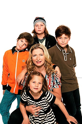 FAMILIEFOTO: FAMILIEFOTO: