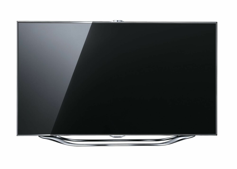 PEN: Tynn ramme og en stilig fot gjør Samsung UE46ES8005 til en svært pen TV.