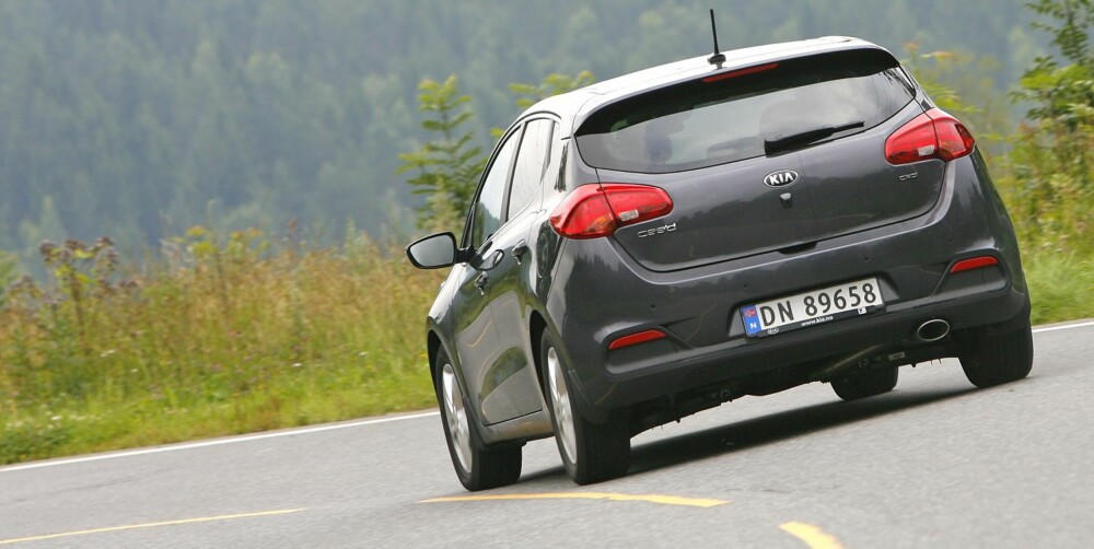 LETTKJØRT: Kia Cee'd er lettkjørt, men ikke veldig sporty. Den har gode ytelser og lavt forbruk. LETTKJØRT: Kia Cee'd er lettkjørt, men ikke veldig sporty. Den har gode ytelser og lavt forbruk.