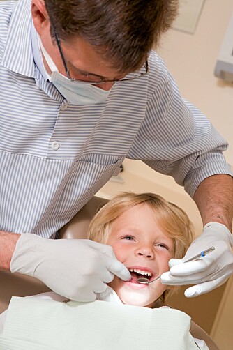 GAP OPP: Er du engstelig for tannlegen selv, bør du få en annen til å følge barnet. Gjerne besteforeldre.