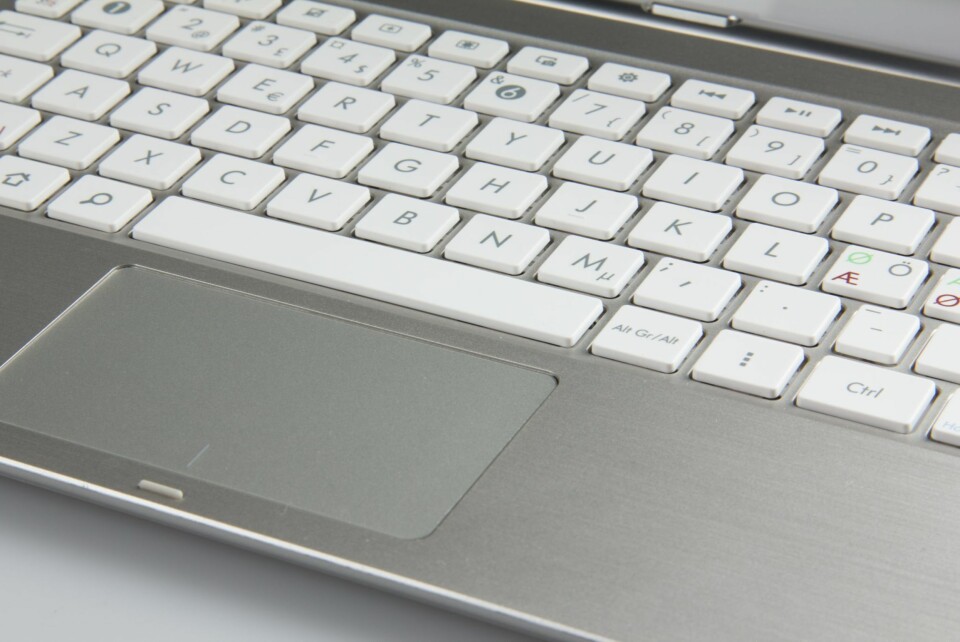 TOUCHPAD: Tastaturet til Asus Transformer Pad TF103CX 16 GB ser ut som, og oppfører seg, som et vanlig PC-tastatur.
