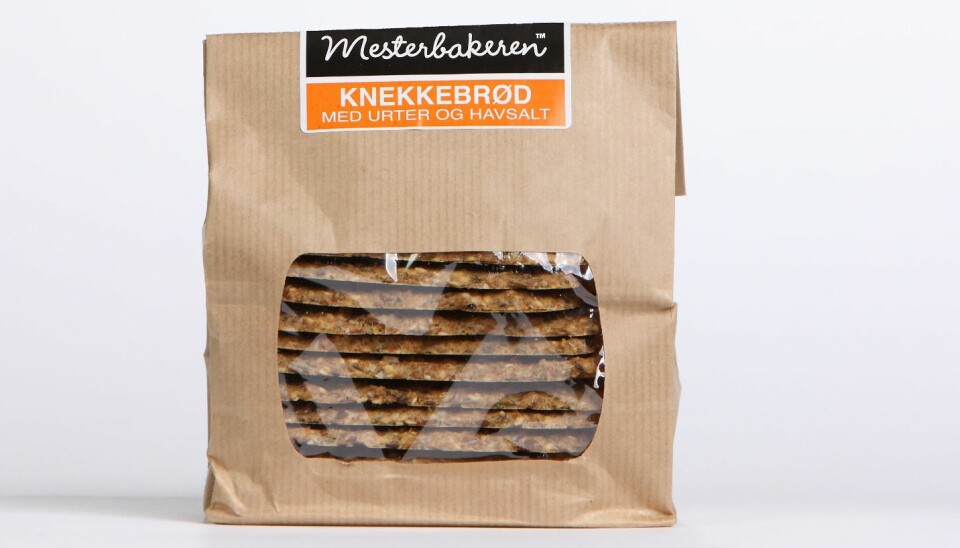 TEST AV HJEMMELAGDE KNEKKEBRØD: Knekkebrød med urter og havsalt. FOTO: Bjørn Inge Karlsen