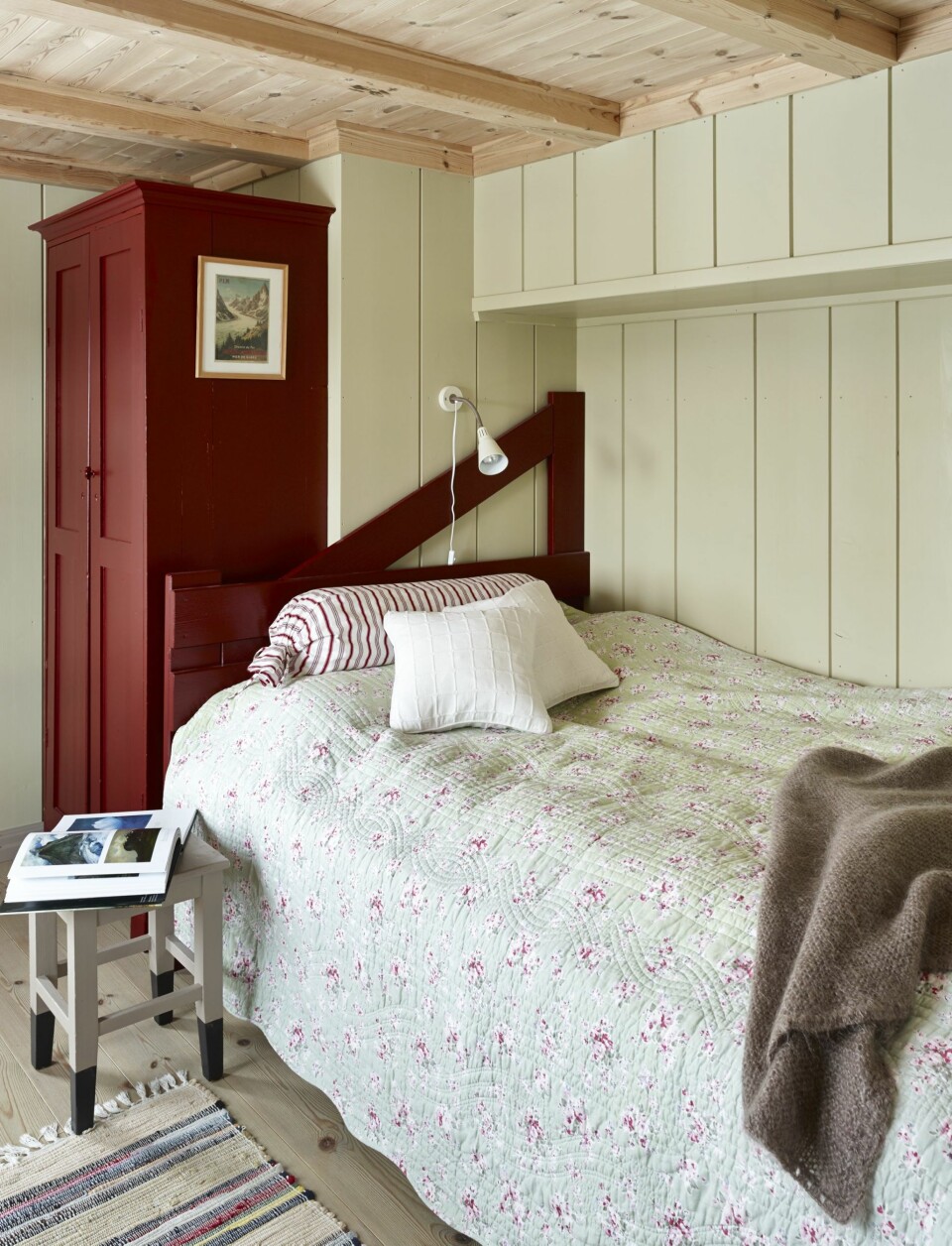 KOSELIG GJESTEROM: Det er flere soveplasser på hytta, og fullt mulig å ta imot venner på overnatting. FOTO: Sveinung Bråthen