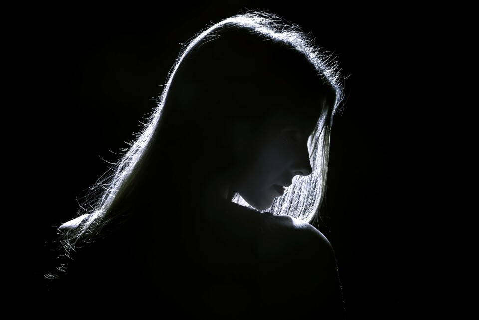 ALENE: - Det verste med utroskapen, er følelsen av å være helt alene, skriver Kristine.