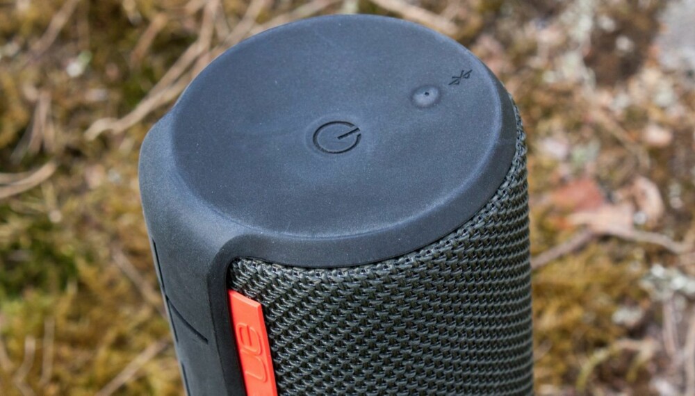SYLINDER: UE Boom fra Logitech er formet som en sylinder og sender lyden ut i alle retninger. SYLINDER: UE Boom fra Logitech er formet som en sylinder og sender lyden ut i alle retninger.