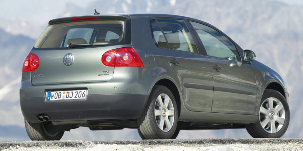 FIREHJULSDRIFT: Femte generasjons VW Golf finnes med firehjulstrekksystemet 4Motion.