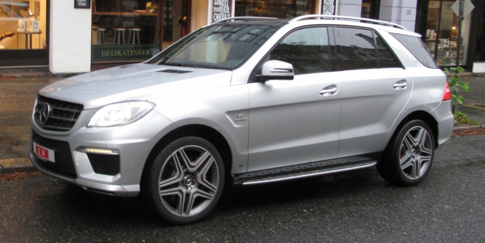 NY: Mercedes ML 63 AMG med 5,5-liters V8-er på 525 hk. FOTO: Martin Jansen NY: Mercedes ML 63 AMG med 5,5-liters V8-er på 525 hk. FOTO: Martin Jansen