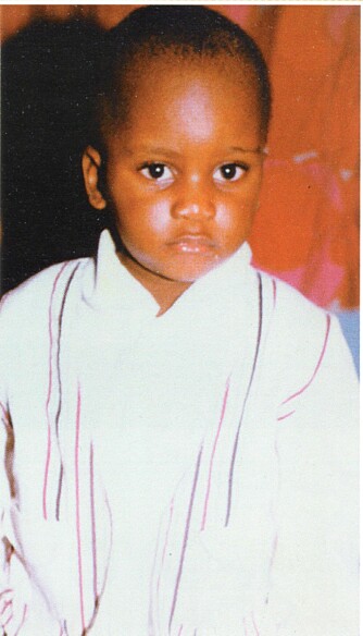 FANT: Lille Josef, som Kristin 
fant nedgravd i sanden, er på dette bildet to år. I dag er han blitt en ung mann på 19 år.