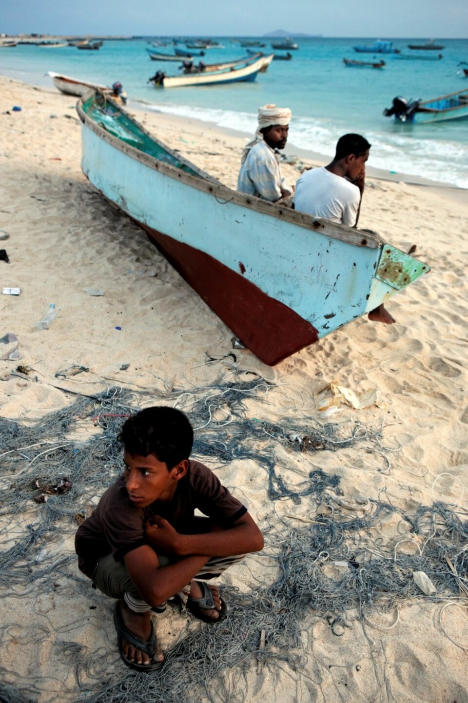 FISKERE OG BLINKER: Det hender pirater fra Somalia ''morer seg'' med å skyte på blink på fiskebåter fra Jemen.