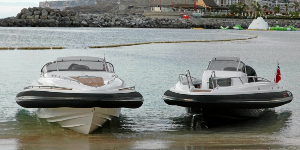 Den åpne versjonen er ingen vanlig skjærgårdsjeep og kabinutgaven ingen normal daycruiser. Den åpne versjonen er ingen vanlig skjærgårdsjeep og kabinutgaven ingen normal daycruiser.