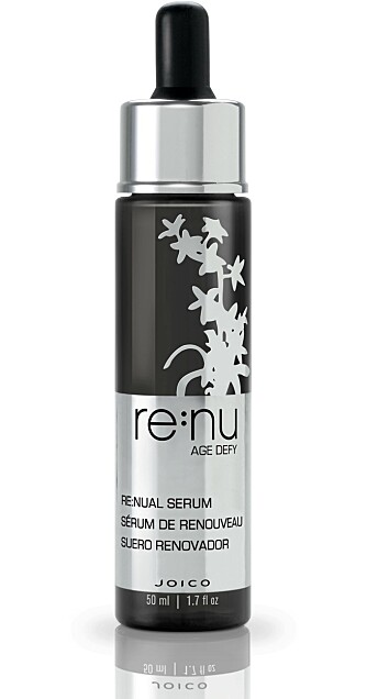 FLAGGSKIPET: Re:nu Age Defy Re:nual Serum er flaggskipet i serien. Den tilfører næring, øker hårets naturlige pigmentproduksjon og styrker håret. FLAGGSKIPET: Re:nu Age Defy Re:nual Serum er flaggskipet i serien. Den tilfører næring, øker hårets naturlige pigmentproduksjon og styrker håret.