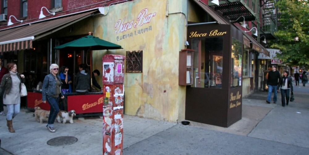 YUCA: Fargerik og trivelig restaurant i East Village, New York.