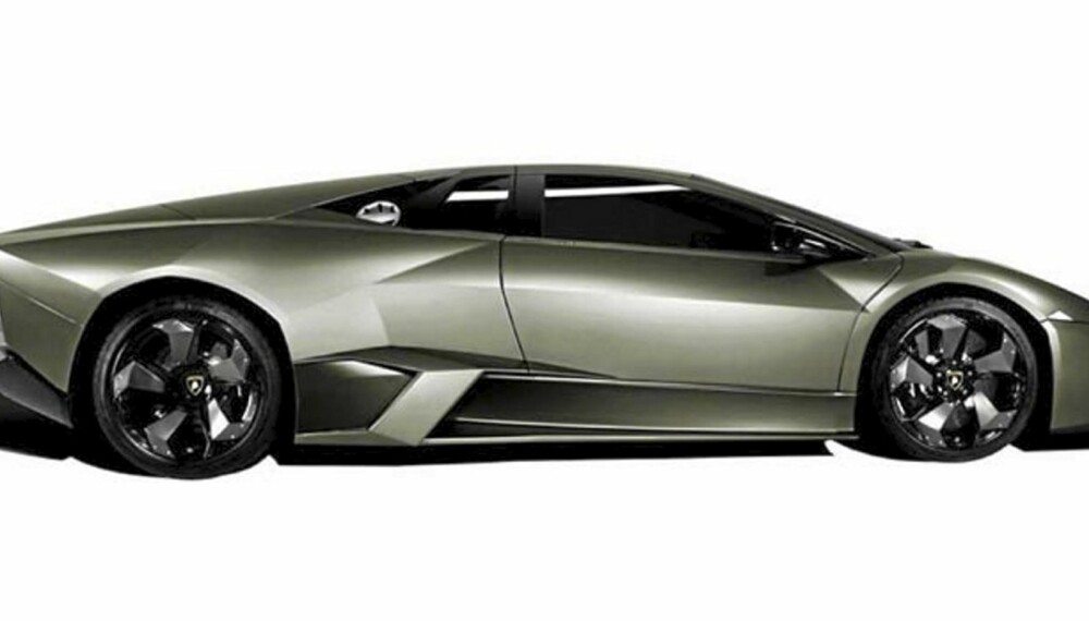 KAMPOKSEN: Lamborghini Reventón er noe av det villeste bilverden byr på. Og det dyreste. KAMPOKSEN: Lamborghini Reventón er noe av det villeste bilverden byr på. Og det dyreste.