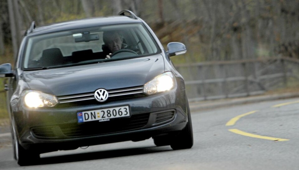 TOYOTA VINNER: Men kun sammenlagt - for det er VW Golf som er mest solgte modell. Sjekk testene av de ti mest populære.