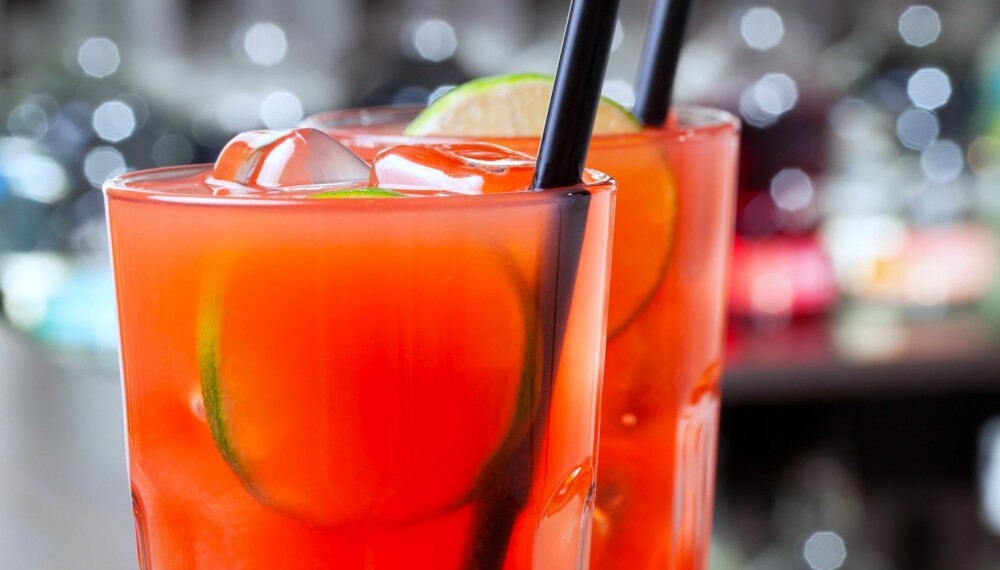 SEA BREEZE: Med vodka, cranberry juice og grapefruktjuice, lager du denne på fem minutter. SEA BREEZE: Med vodka, cranberry juice og grapefruktjuice, lager du denne på fem minutter.