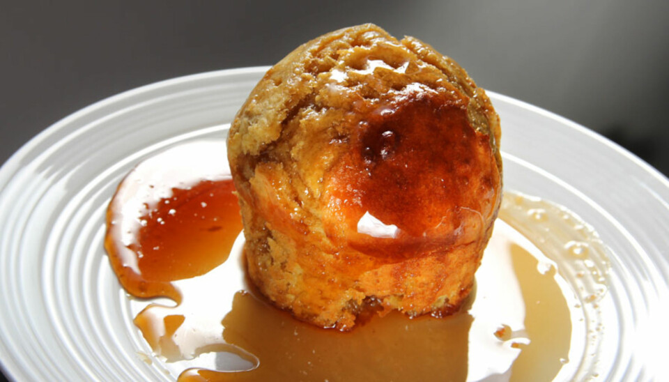 OPPSKRIFT PÅ BABA AU RHUM: Denne kaken er det bare heldige folk som har smakt. Nå kan du bli en av dem.