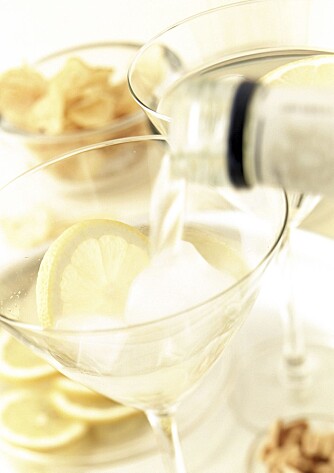 GLASS: Det ser mye kulere ut dersom du har riktige glass til de ulike drinkene. GLASS: Det ser mye kulere ut dersom du har riktige glass til de ulike drinkene.