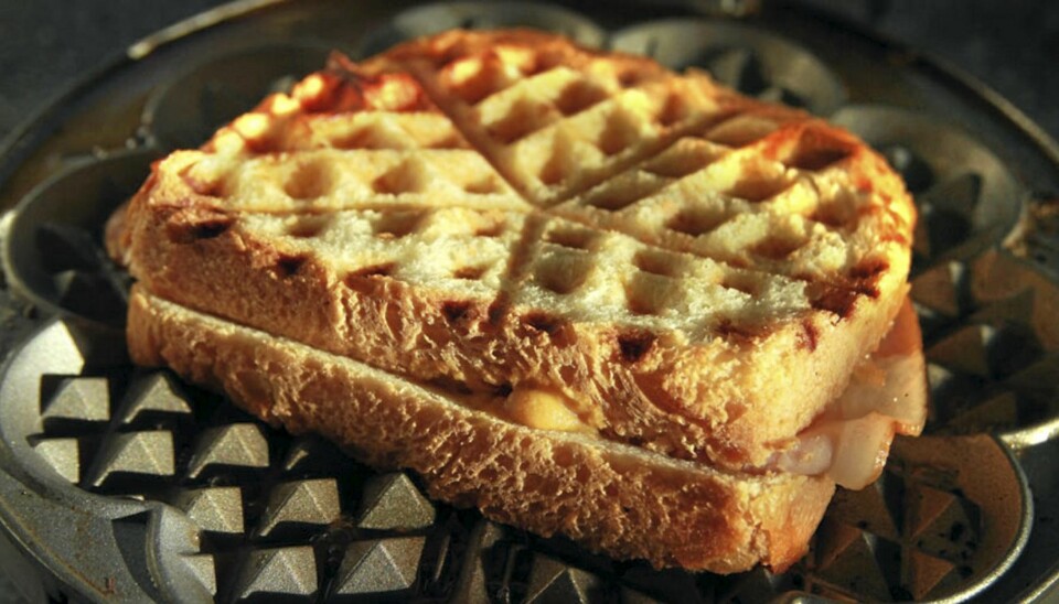 OPPSKRIFT PÅ TOAST: Å bruke vaffeljernet til å lage toast er genialt!