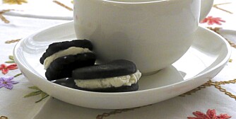 Filling: Experiment with the amount to get the right balance between cookies and filling. Filling: Experiment with the amount to get the right balance between cookies and filling.