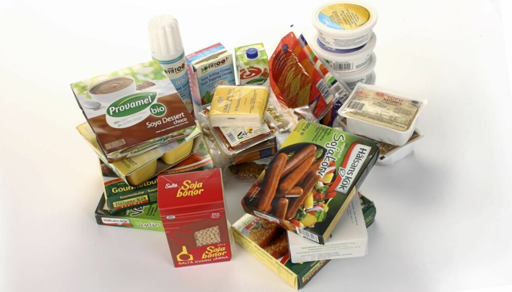STORT UTVALG: Det finnes mange produkter utvunnet av soyabønnen på markedet. Hovedsakelig skal de erstatte kjøtt ¿ og meieriprodukter. Hvor sunne er de egentlig? STORT UTVALG: Det finnes mange produkter utvunnet av soyabønnen på markedet. Hovedsakelig skal de erstatte kjøtt ¿ og meieriprodukter. Hvor sunne er de egentlig?