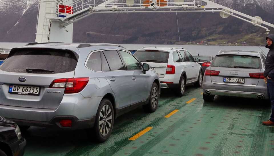 FIREHJULSTREKK: Stasjonsvogner med høyere bakkeklaring og firehjulsdrift er nesten like norsk som ferge og svele. FOTO: Terje Bjørnsen